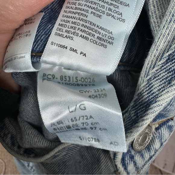 Levi’s Denim Vintage Light Blue Wash Overalls Size Large - Picture 8 of 8